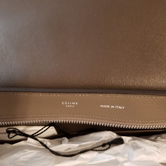 CELINE Suede Medium Trapeze - Picture 3 of 6